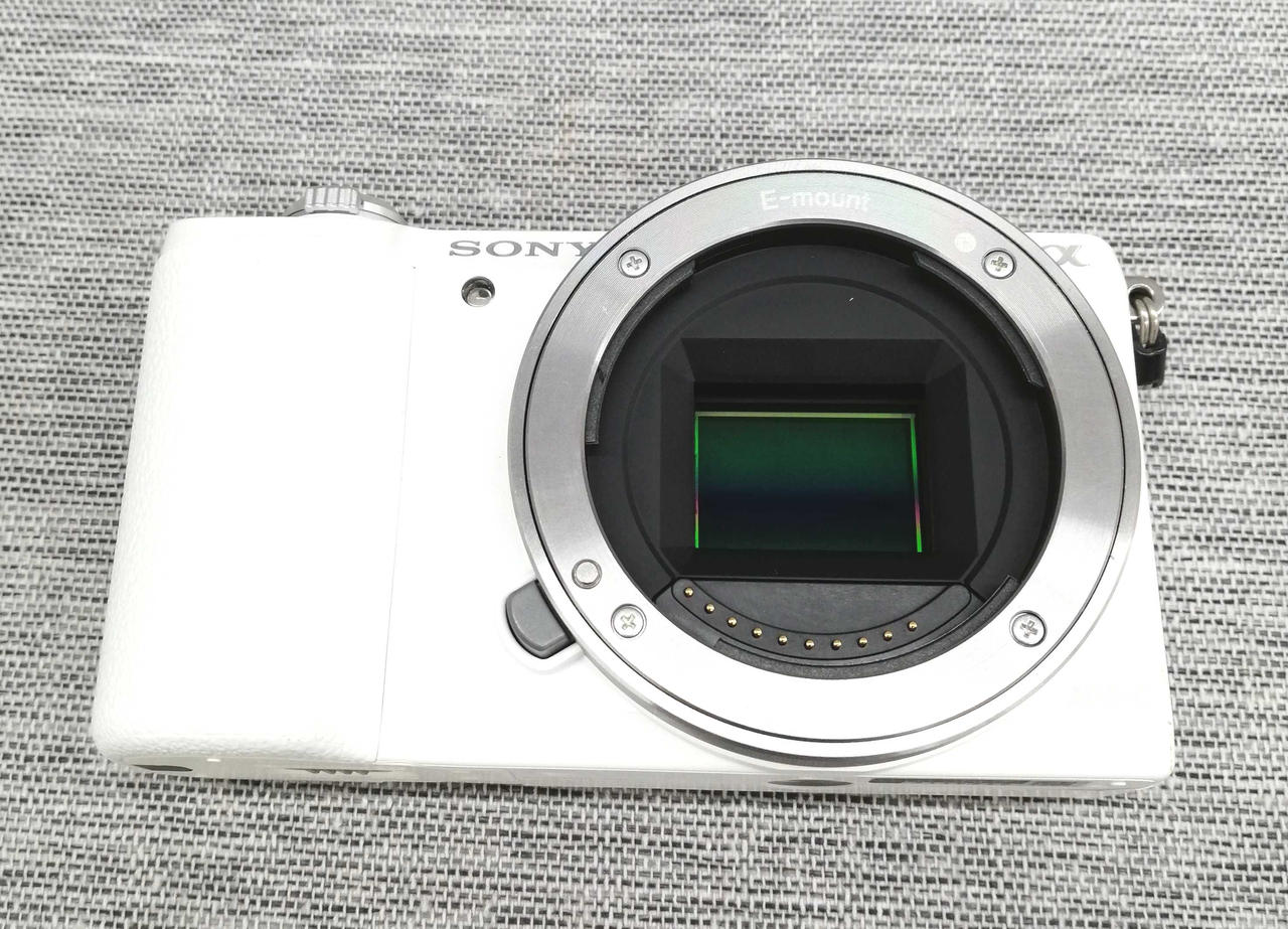 SONY ミラーレス一眼 ホワイト バッテリー付き ソニー(SONY)|ミラーレス一眼 レンズキット|HARDOFFオフモール（オフモ
