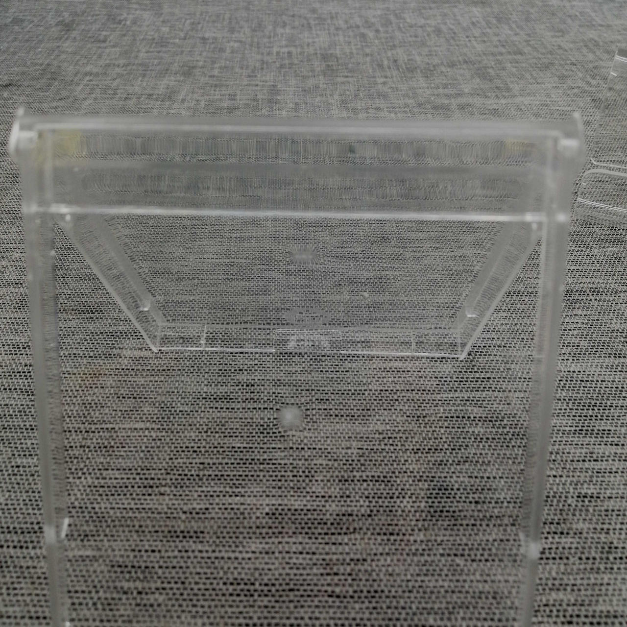 外側ケースキズあります。