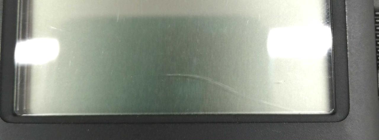 液晶キズあり