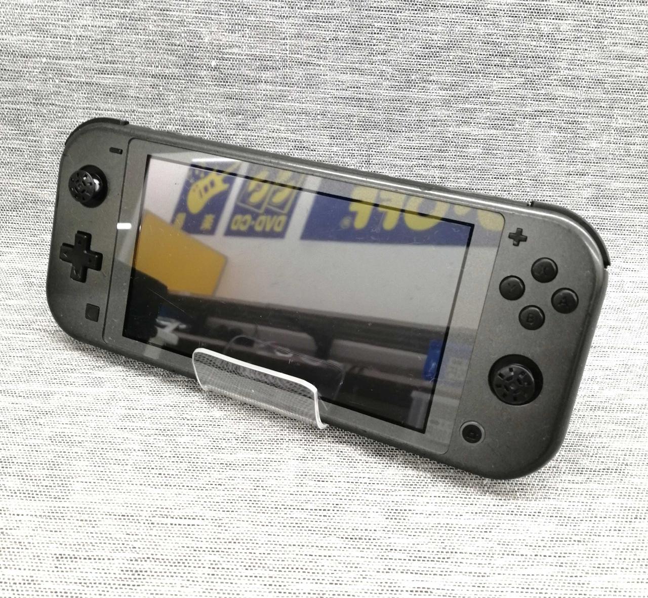 ※液晶細かなキズあります。