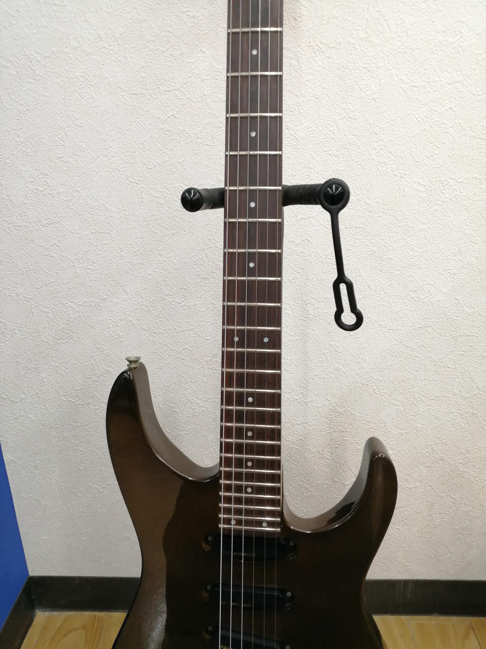 兵庫県発✨【引き取り限定】FERNANDES エレキギター ブラック おまけ♪ 兵庫県発✨【引き取り限定】FERNANDES エレキギター ブラック