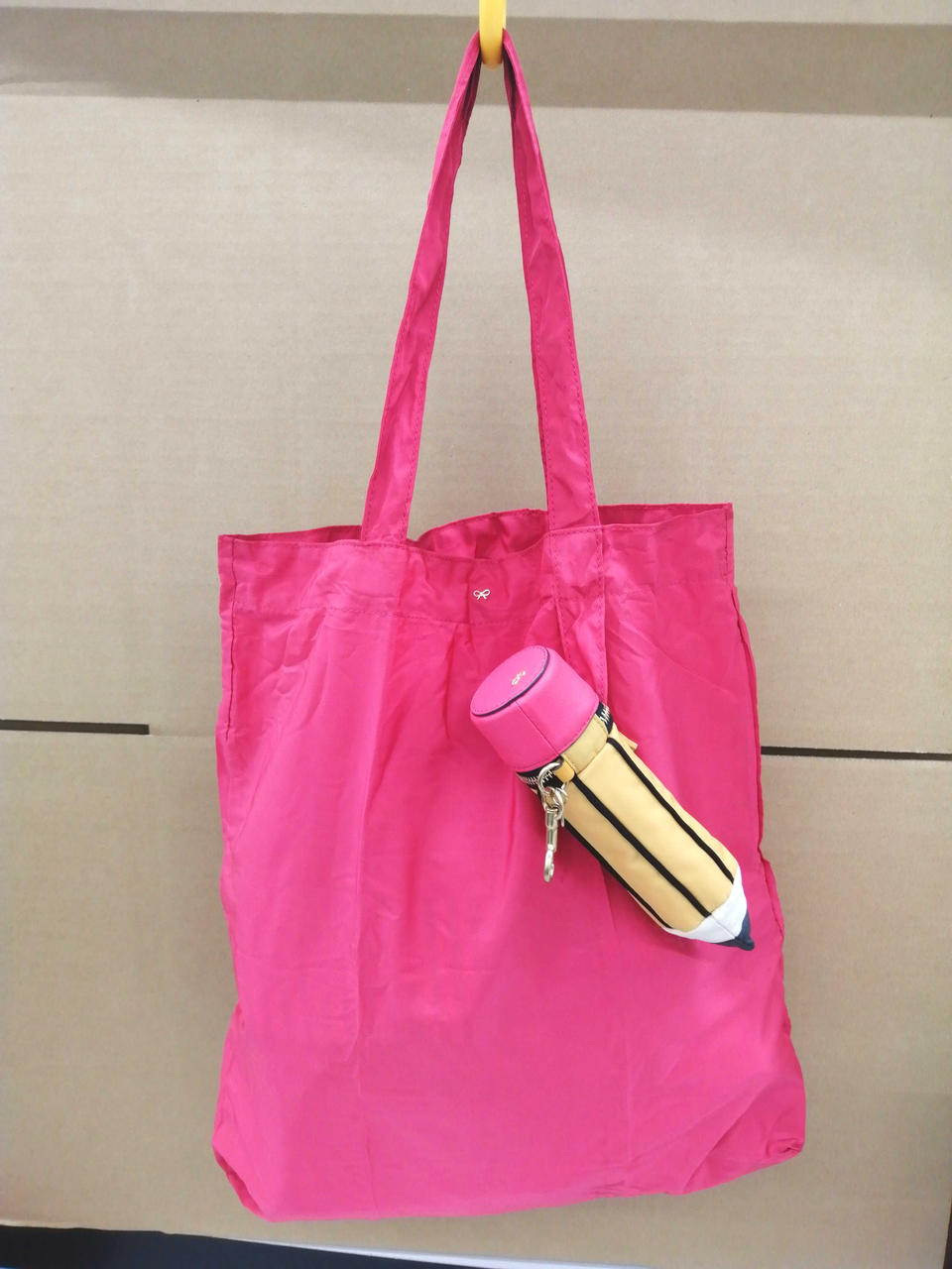 アニヤハインドマーチ(ANYA HINDMARCH)|チャームショッパーペンシル 