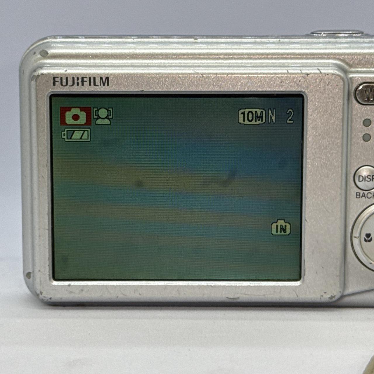 センサー内にチリの混入がございます