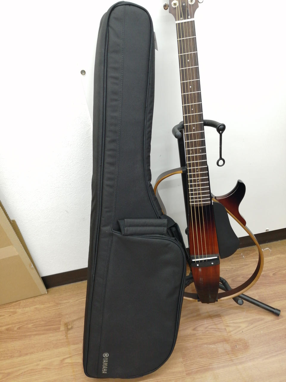 ソフトケース付属