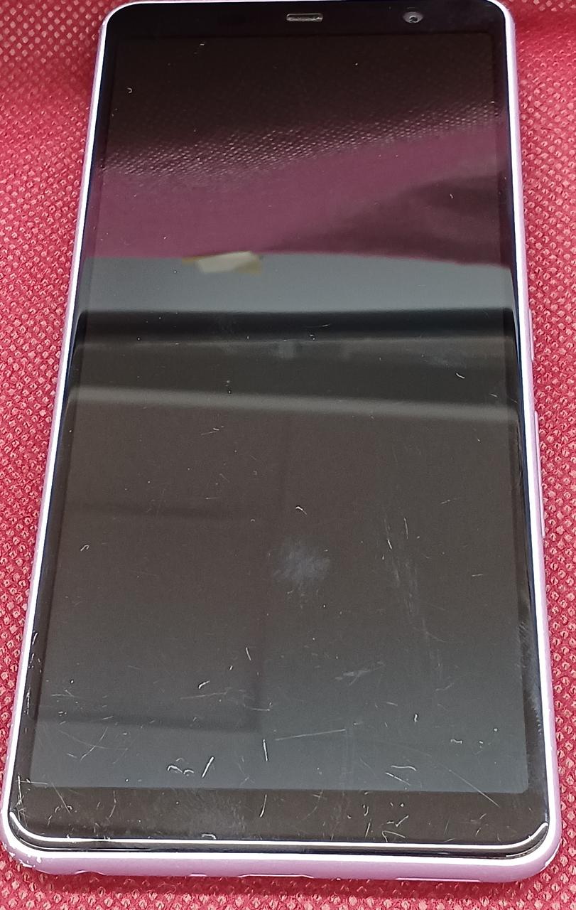 液晶細かな傷多数