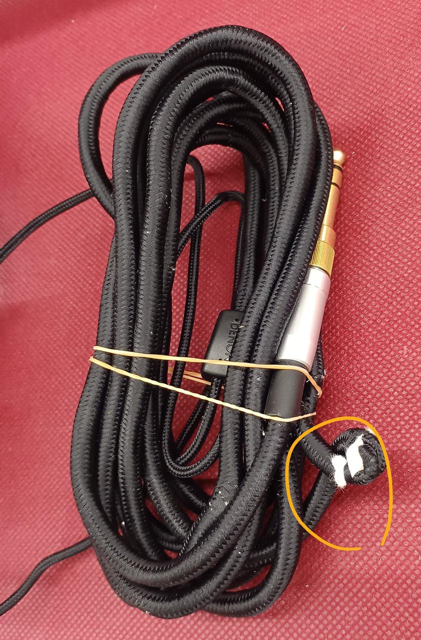 ケーブル傷みあり
(音は大丈夫です)