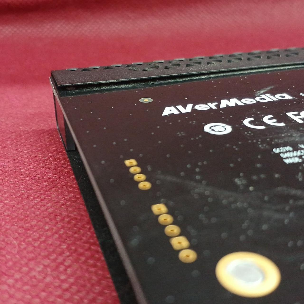 若干ゆがみあり