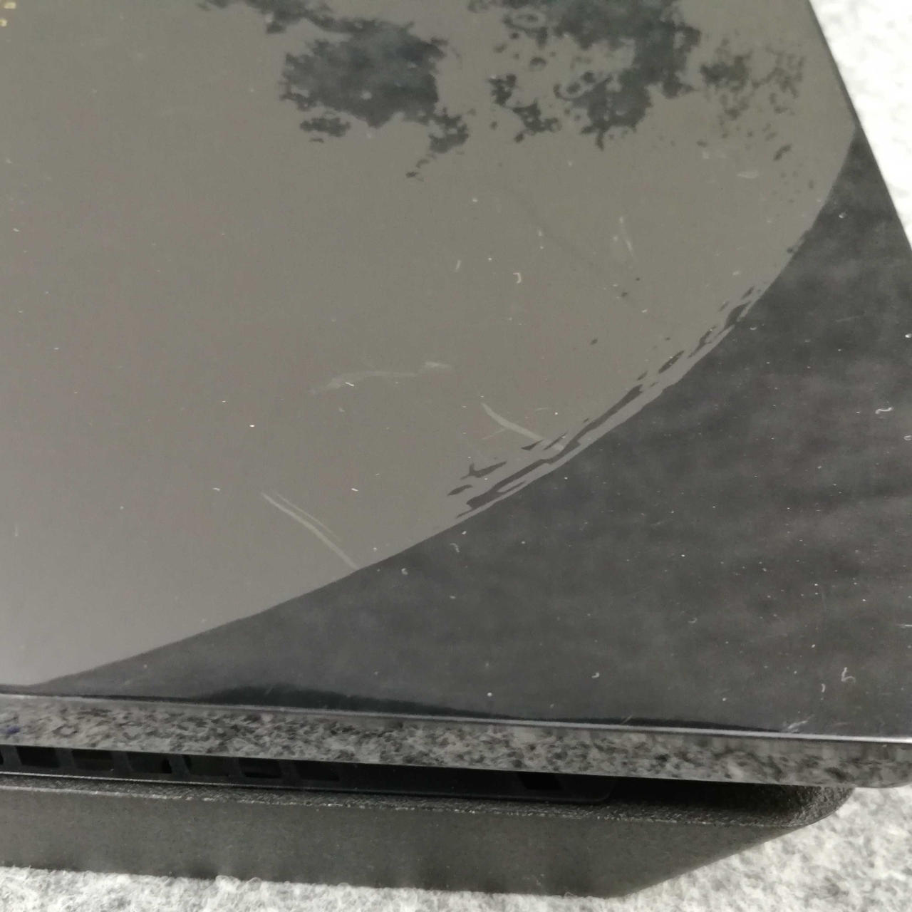 天板擦りキズ多数あります