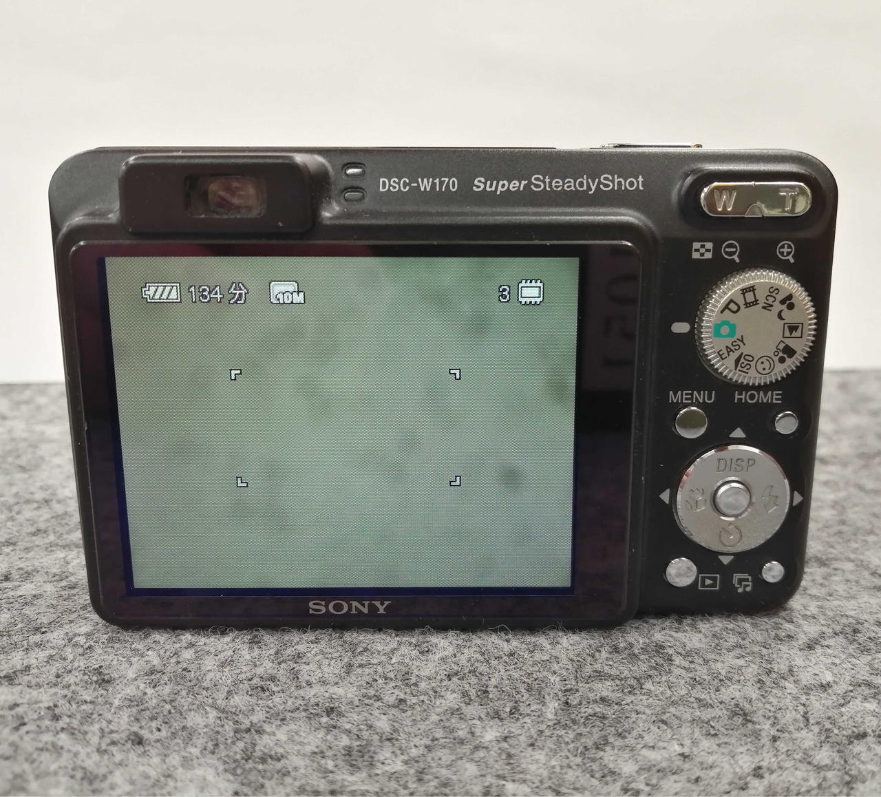 レンズズーム時ホコリが映り込みます