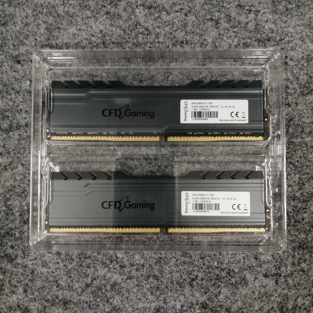 CFD DDR4 16GBx2 3200 美品、状態確認済み W4U3200CS-16G | CFD Standard DDR4-3200 デスクトップ用メモリ 2枚組