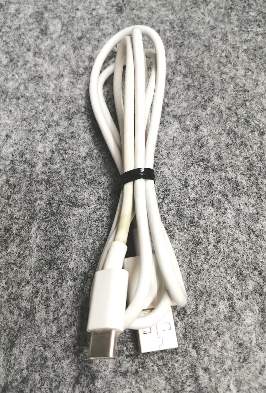 USBケーブル使用感あり