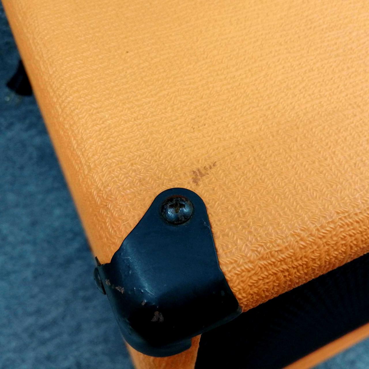 本体表面ヨゴレあり