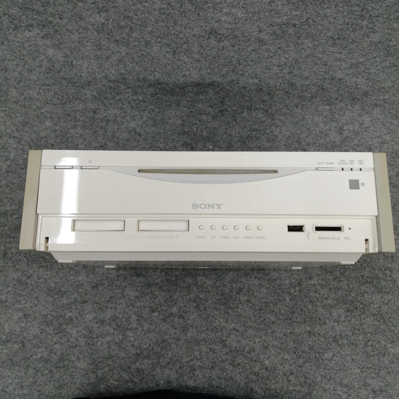 前面パネルカバー欠損