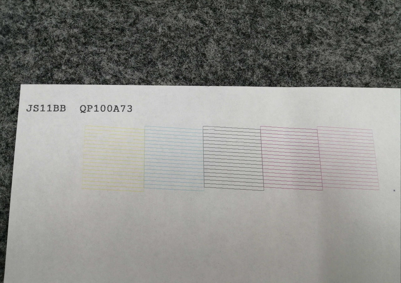 印字掠れあり、シアン(C)色出てません
