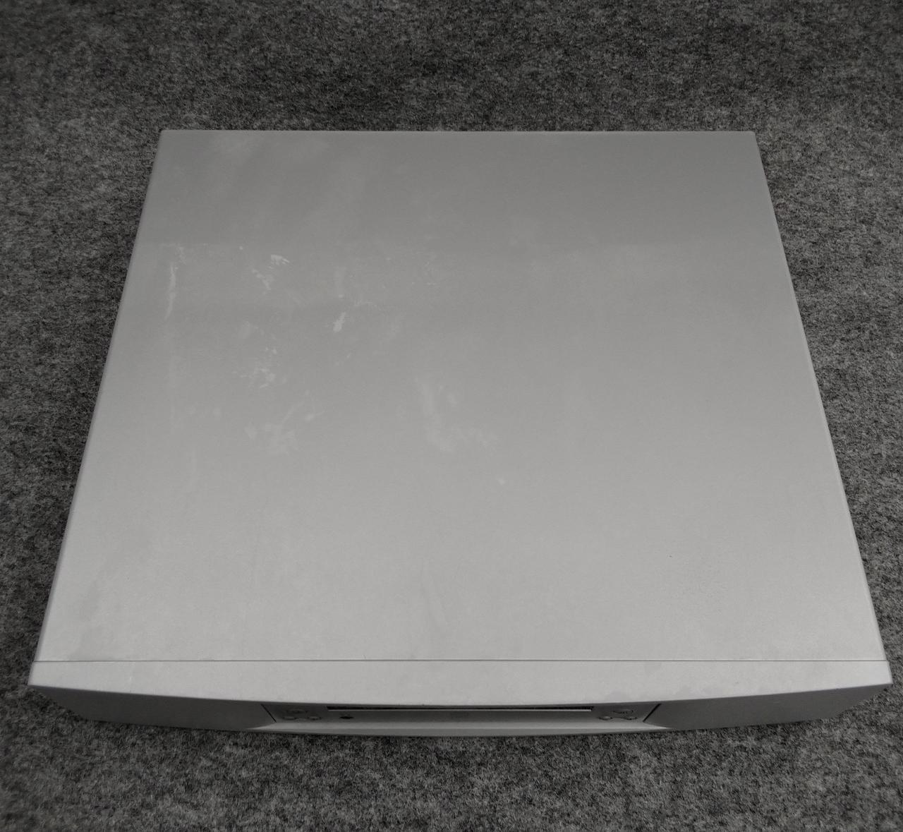 天板に塗装剥げなどの傷み見受けられます