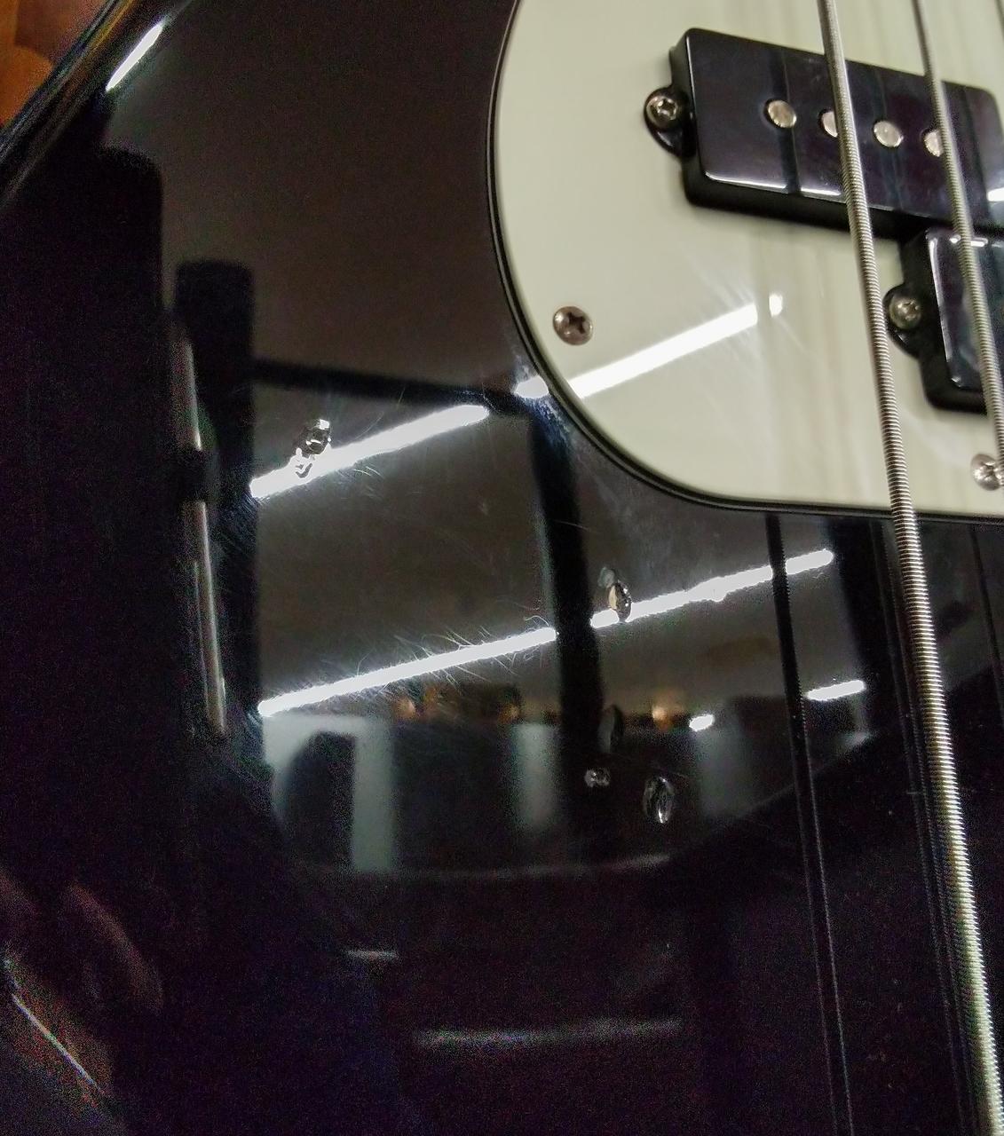 細かなキズ、打痕あり