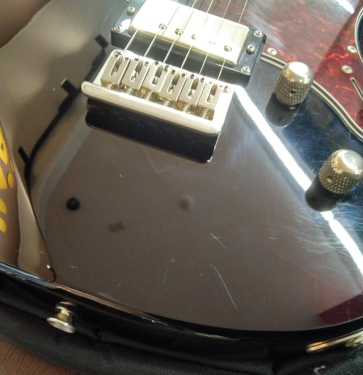 ボディ擦り傷多めです。