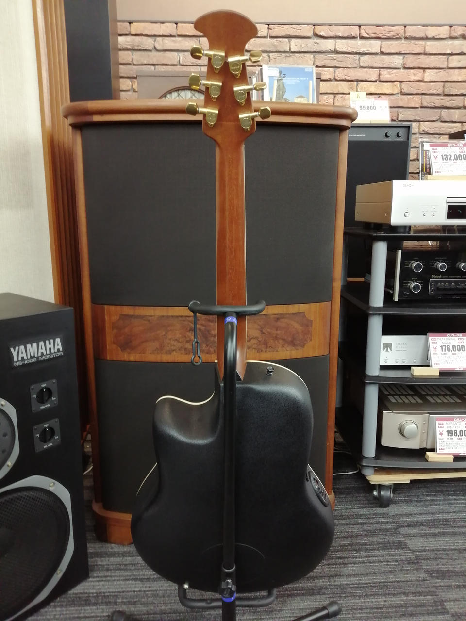 【美品】Ovation CC4474 エレアコベース オベーション 楽天市場】Ovation CC4474-5 BLK 新品 ブラック[オベーション