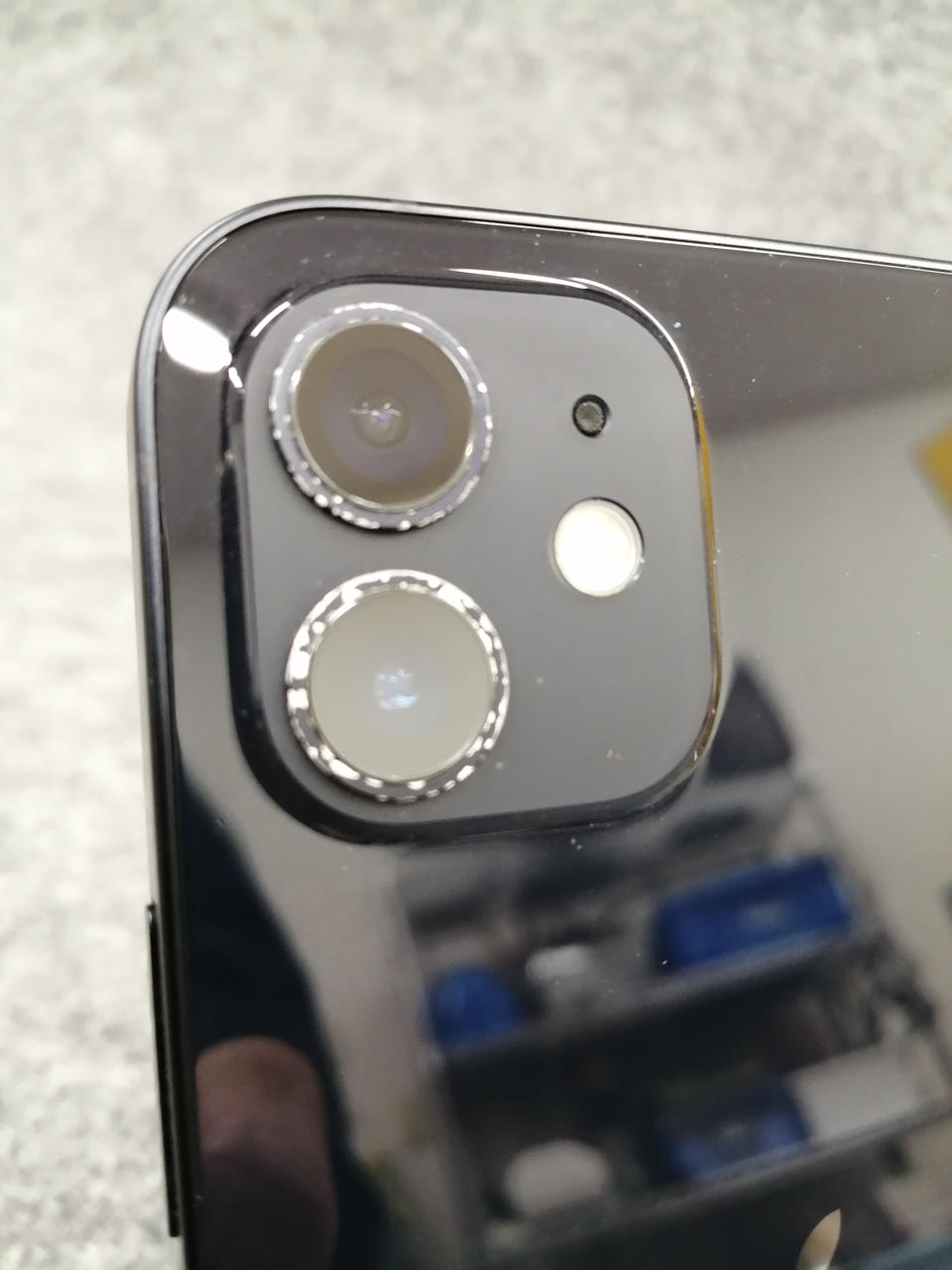 背面カメラ使用感あり