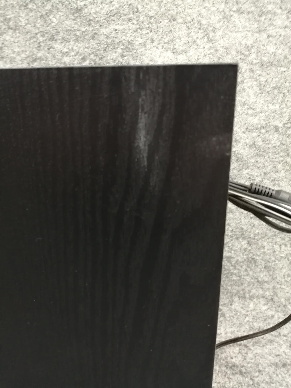 スピーカー①側面擦りキズあり