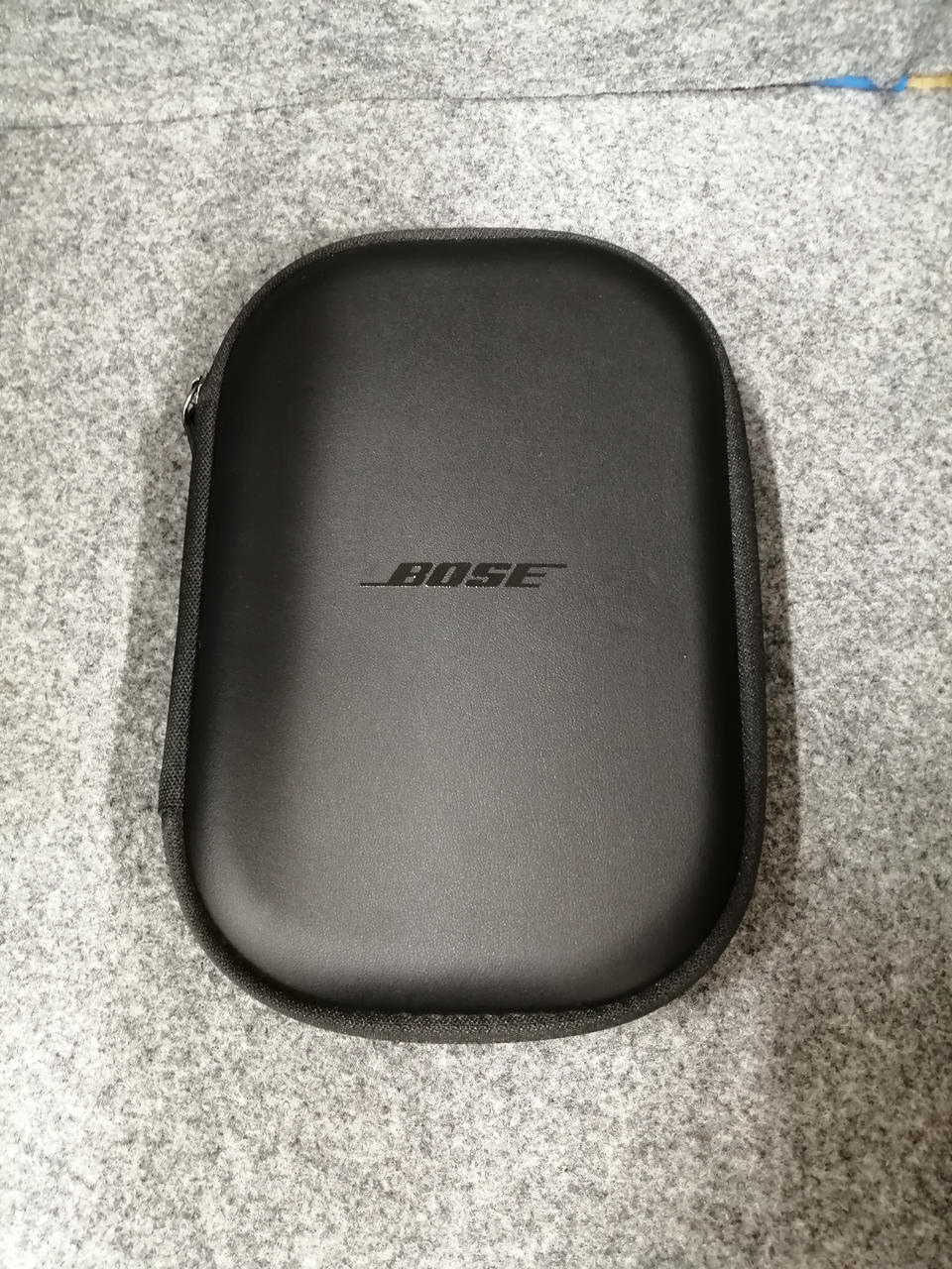 付属品のポーチです。
