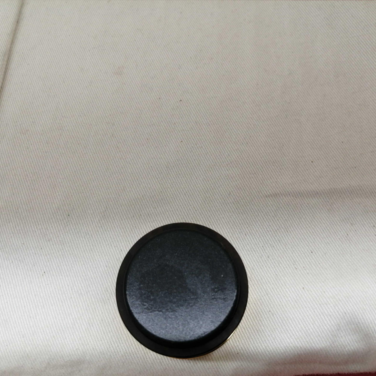 ゴム面に経年劣化あります。