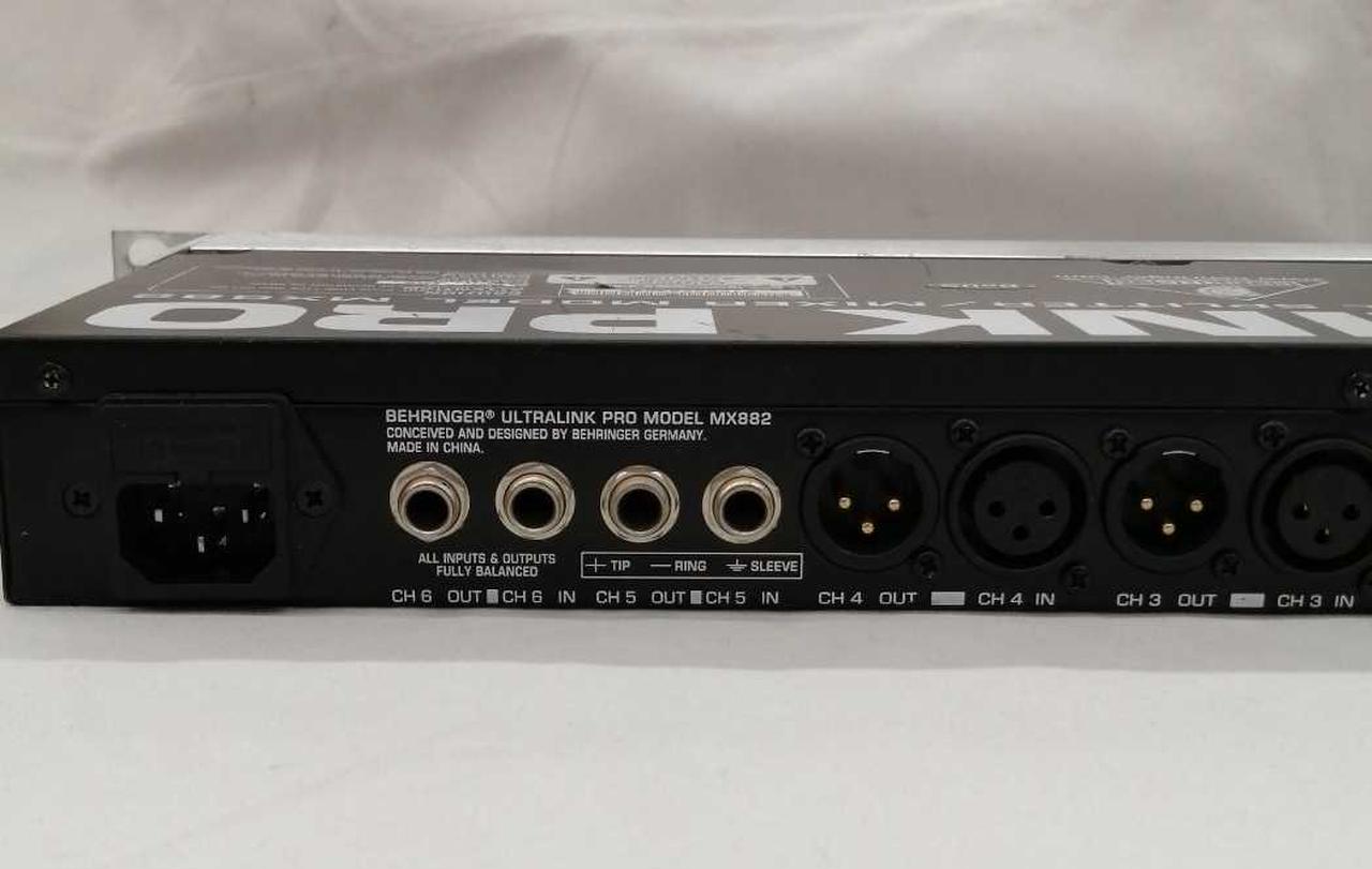 BEHRINGER ベリンガー MX882 スプリッター / ミキサー Amazon.com: Behringer ULTRALINK PRO MX882 Ultra-Flexible 8