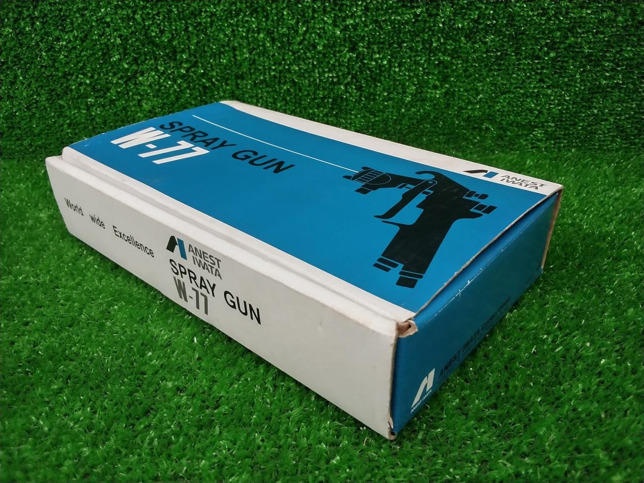 化粧箱にキズ、汚れあり。