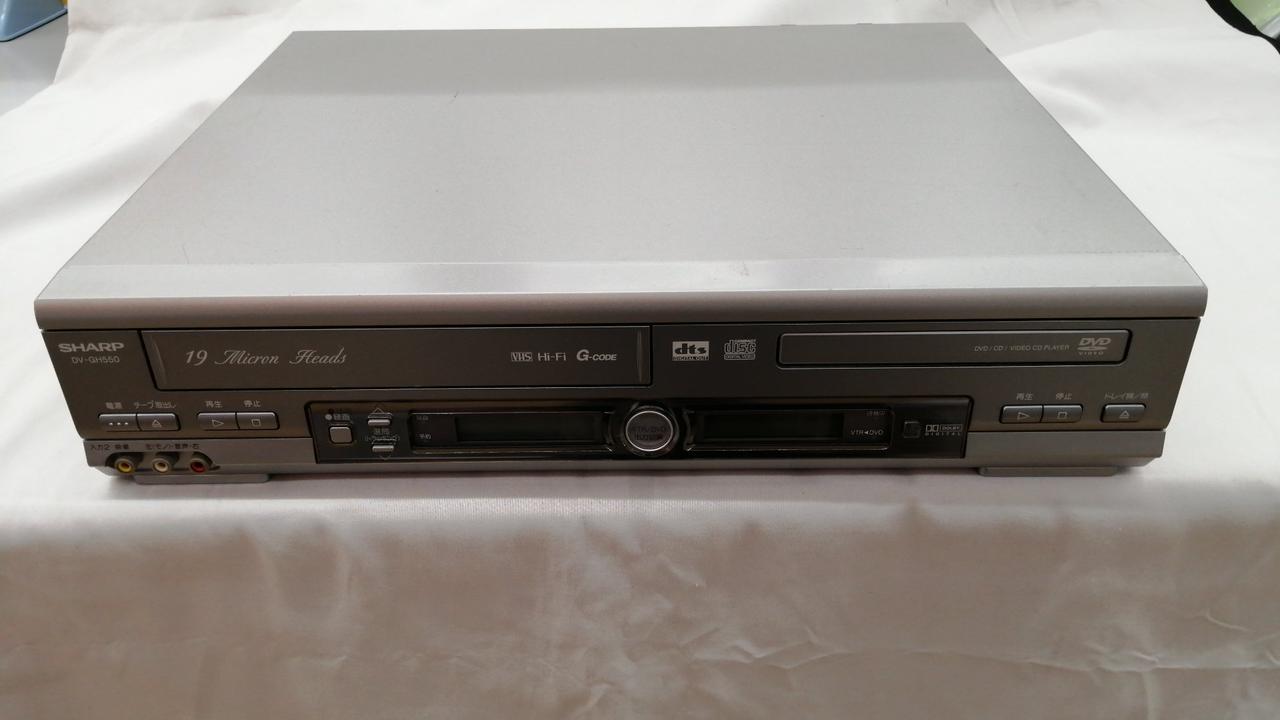 SHARP　DV-RW60　シルバー　中古動作品　一体型DVD/ビデオデッキ Amazon | SHARP シャープ DV-RW60 ビデオ一体型DVDレコーダー