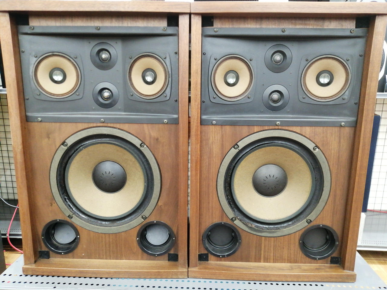 山水 SANSUI サンスイ 3Way スピーカー SP-1005 ペア 山水 SANSUI サンスイ 3Way スピーカー SP-1005 ペア - メルカリ