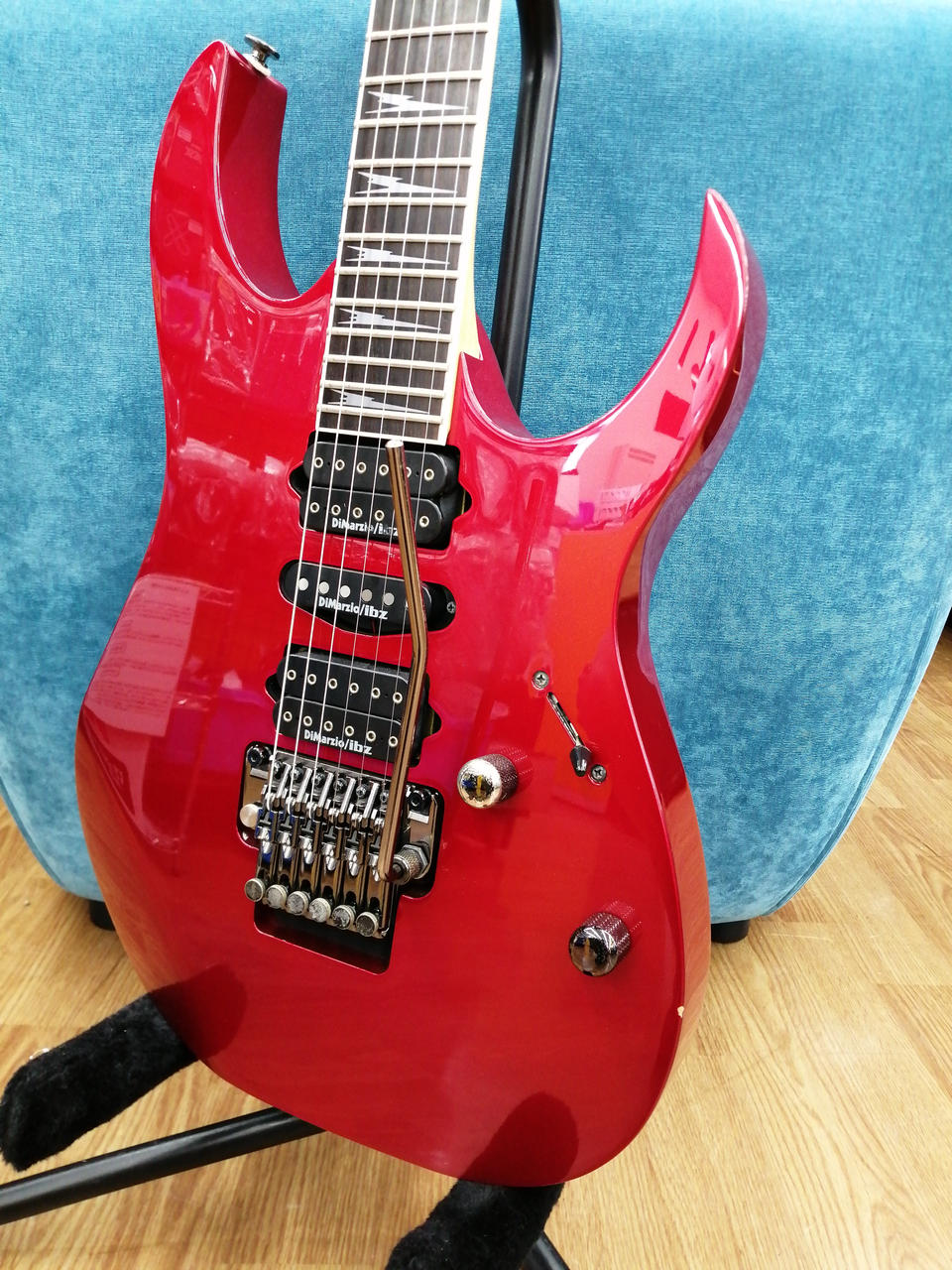 Ibanez レッドエレキギター