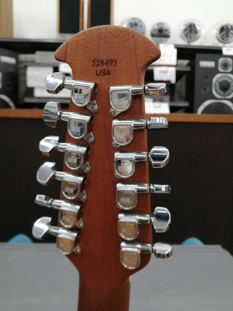 Ovation エレアコ 12弦 純正ハードケース付き オベーション(OVATION)|12弦エレアコ|HARDOFFオフモール（オフモ