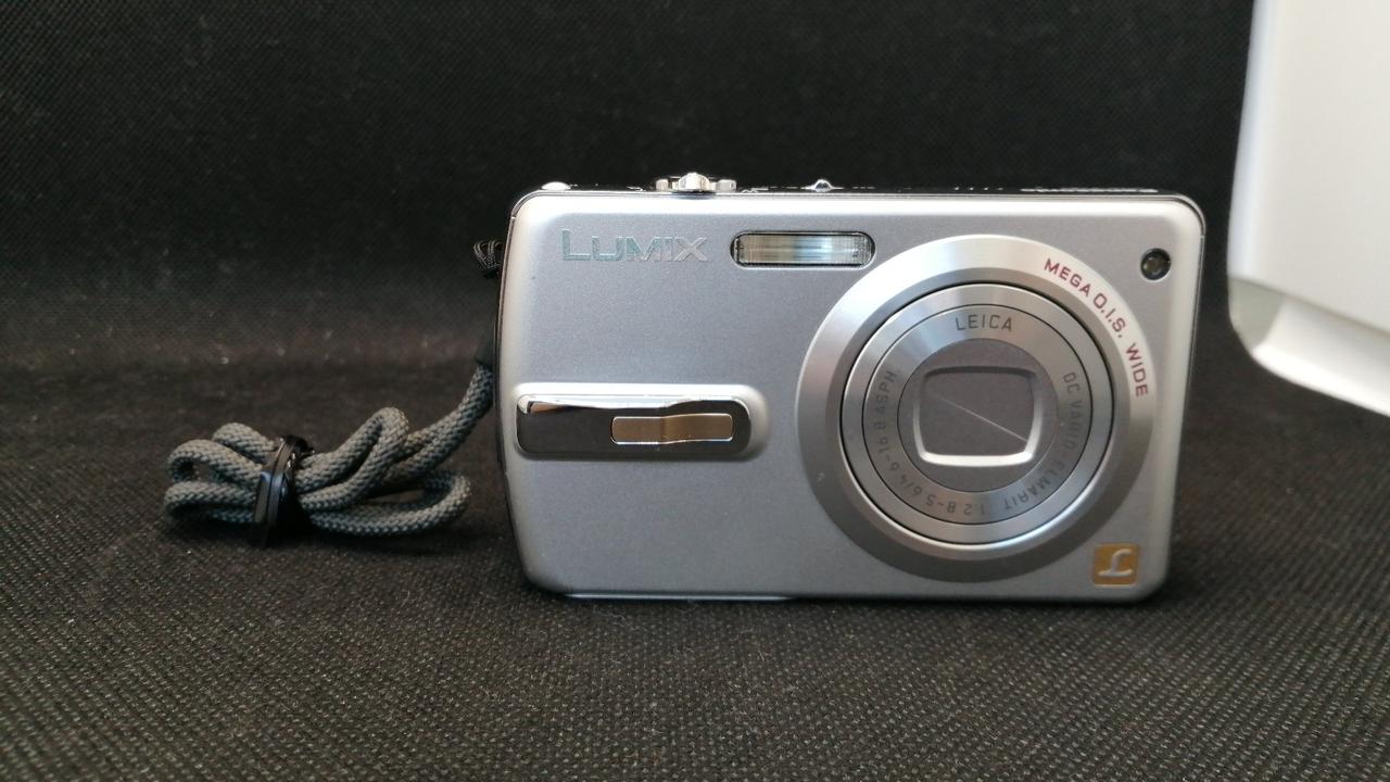 LUMIX Panasonic DMC-FX50 デジカメ Amazon.com : Panasonic DMC-FX50K 7.2MP Digital Camera with