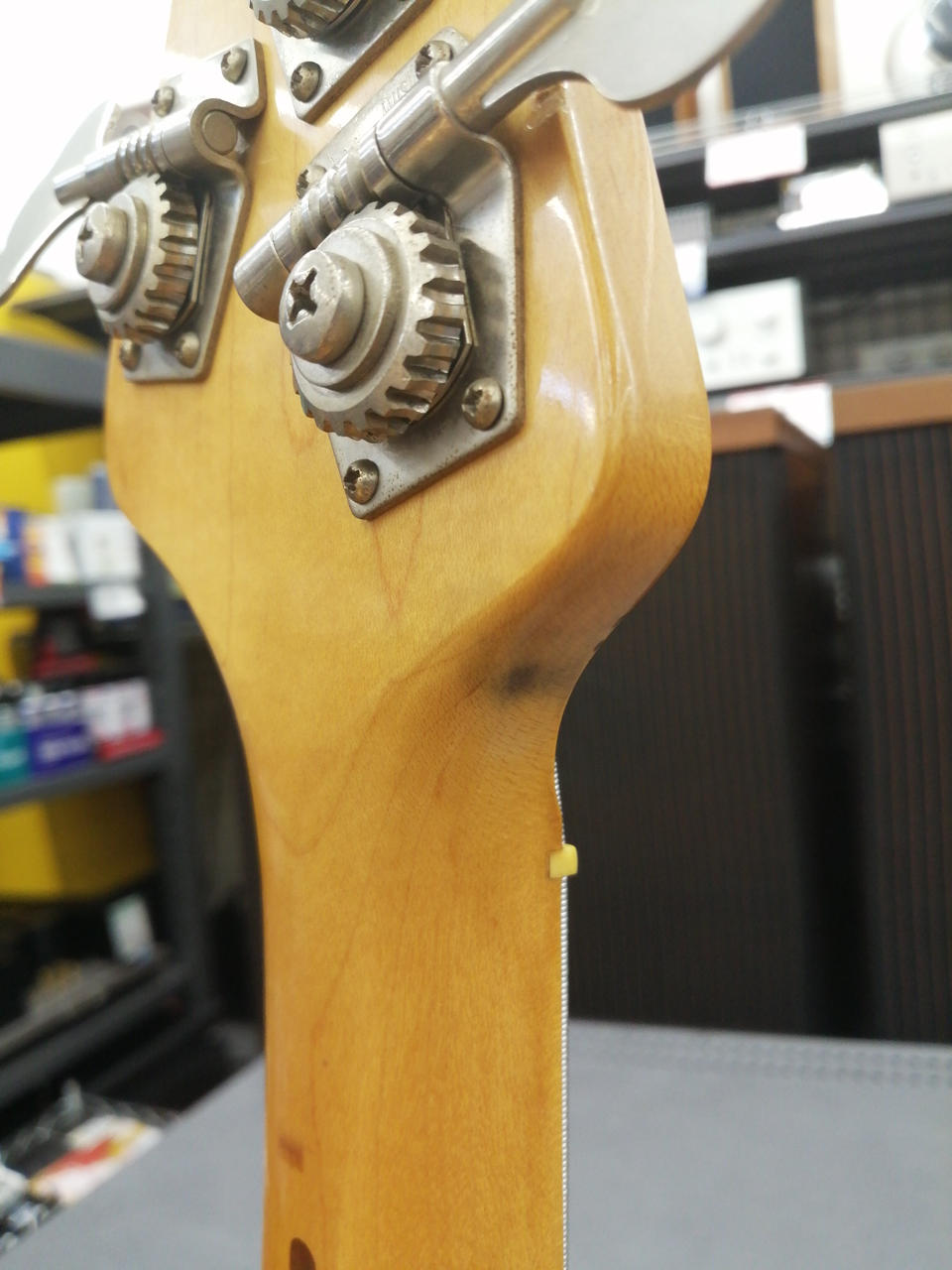 ヘッド付け根ハンガーヤケアリ