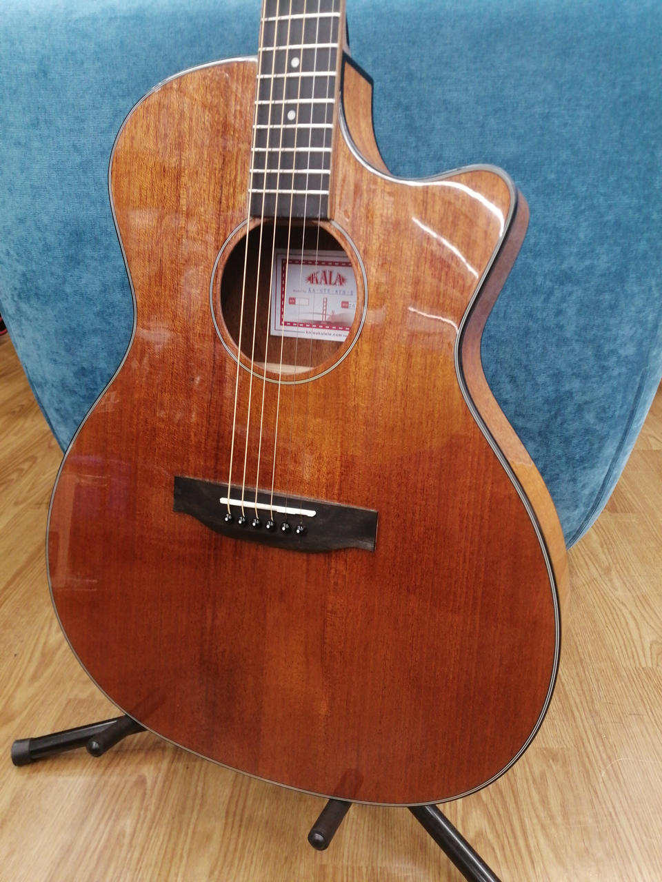 KALA アコースティックギター ソフトケース付き KA-GTR-MTS-E Kala KA