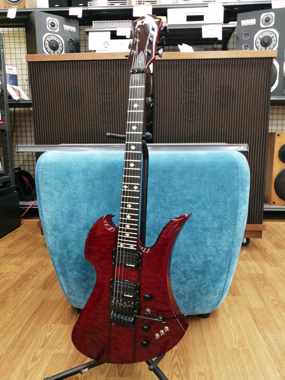 中古未開封エレキギター模型　B.C. Rich Mockingbird 買取実績】B.C.Rich Mockingbird ST (Trans Red) | 楽器の買取