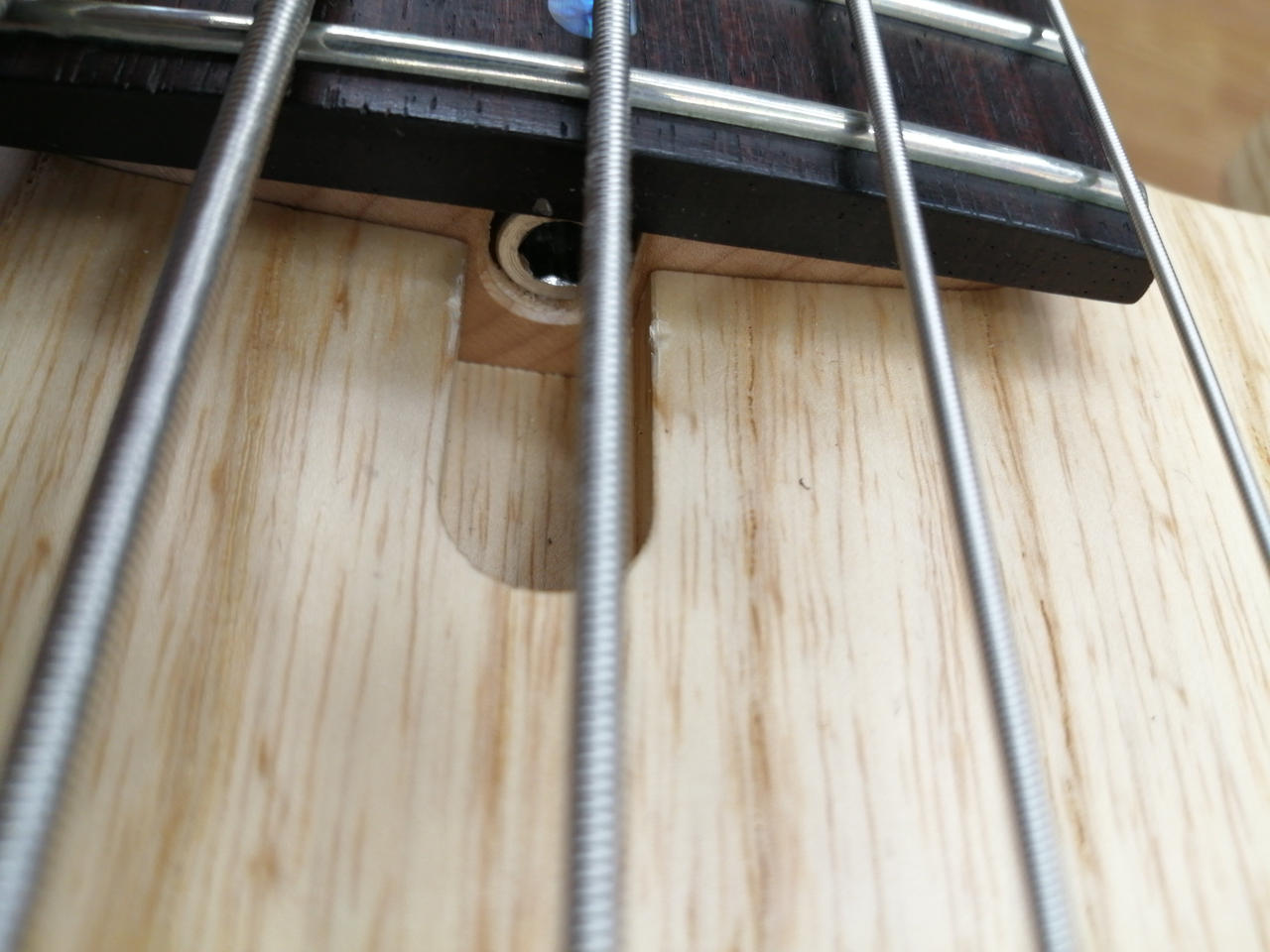 ロッド調整箇所、若干キズアリ