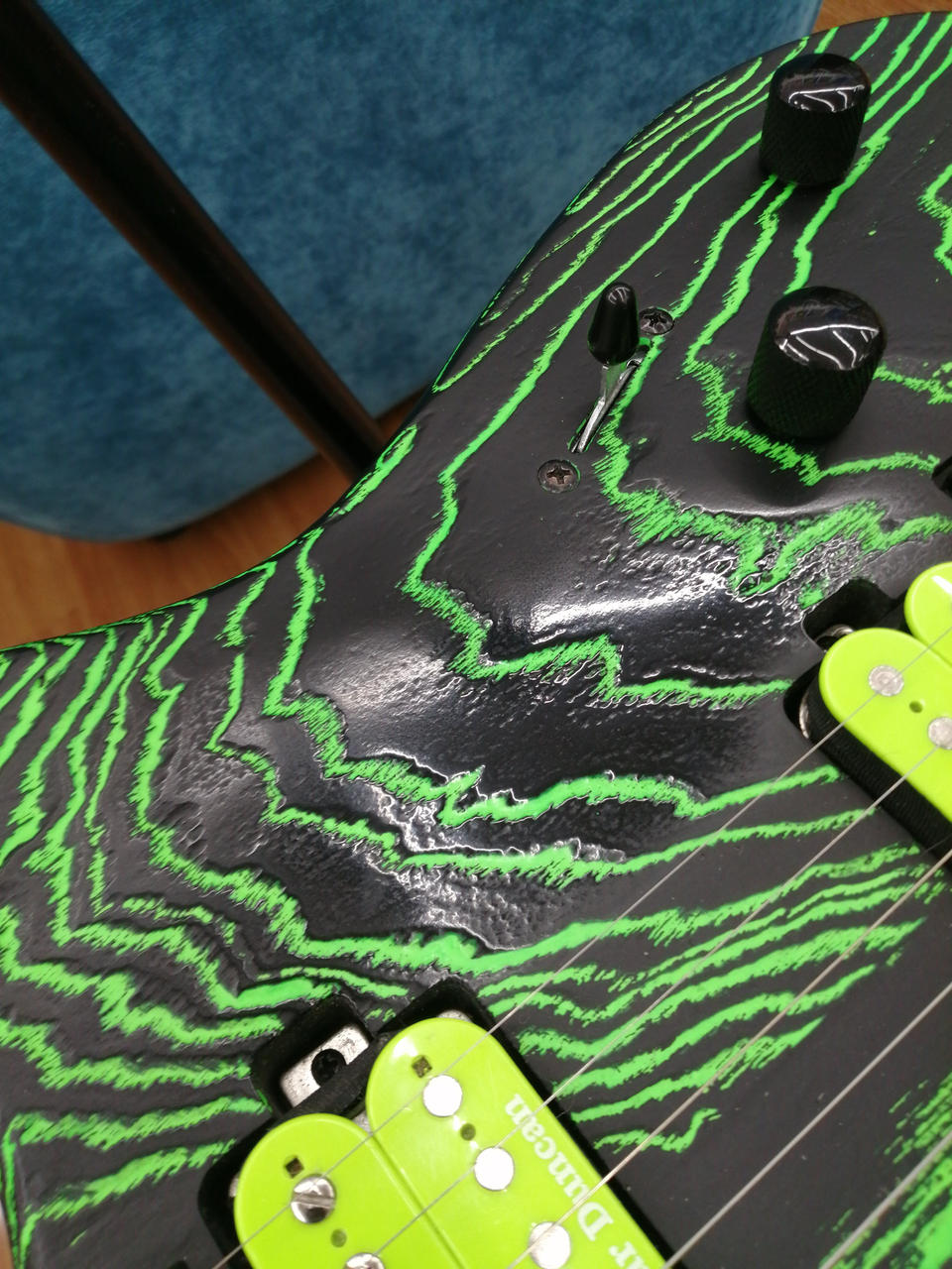 一部擦れなどでツヤ出て来てます。