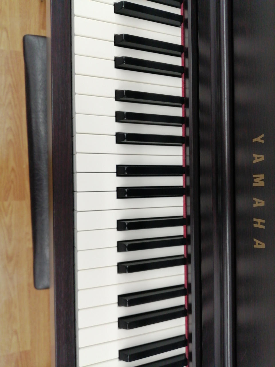 【美品】YAMAHA 電子ピアノ CLP-535R【無料配送可能】 ヤマハ クラビノーバ CLP-535Rの中古電子ピアノを格安で販売