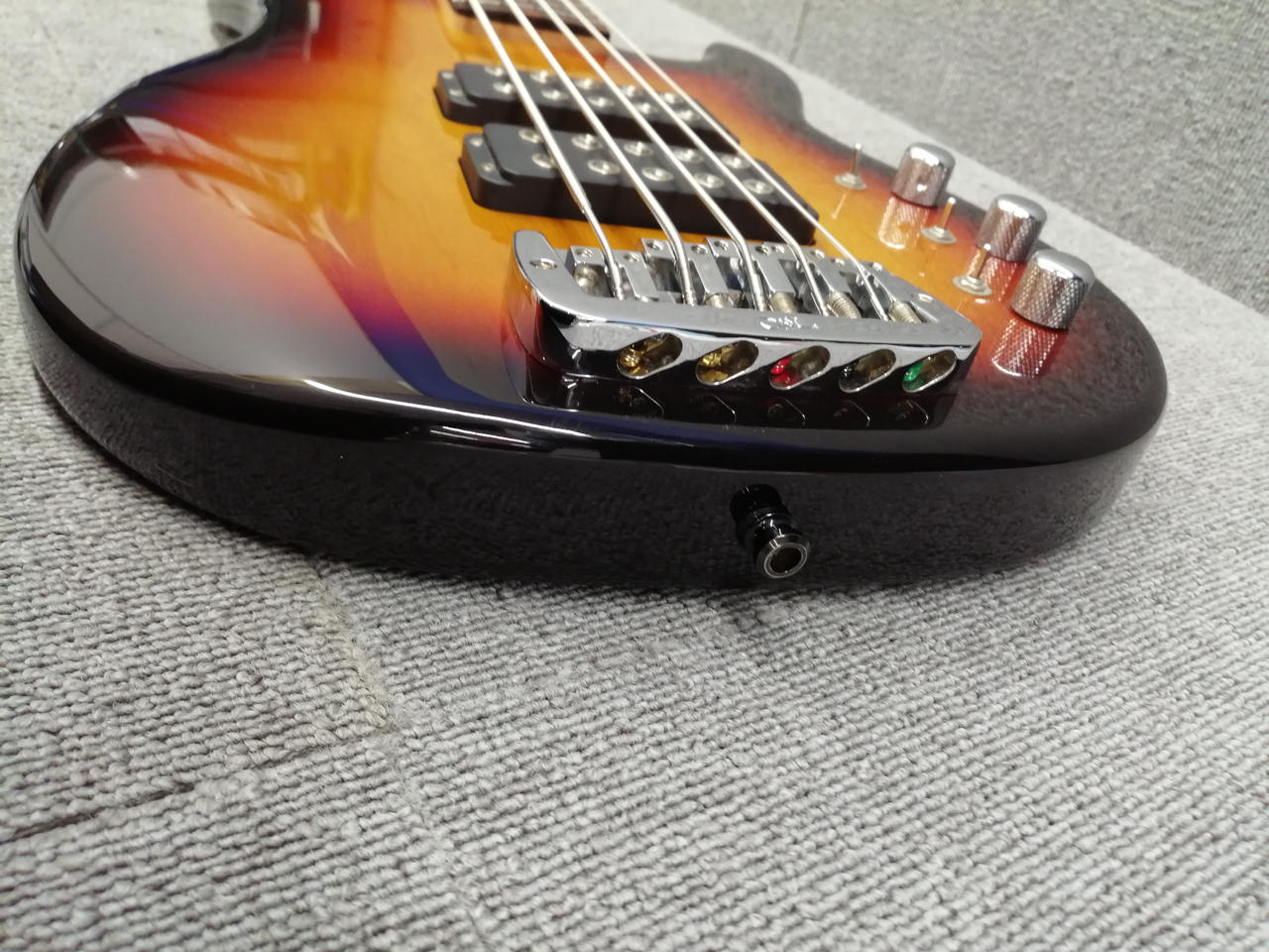 G&L TRIBUTE CUSTOM|エレキベース|HARDOFFオフモール（オフモ