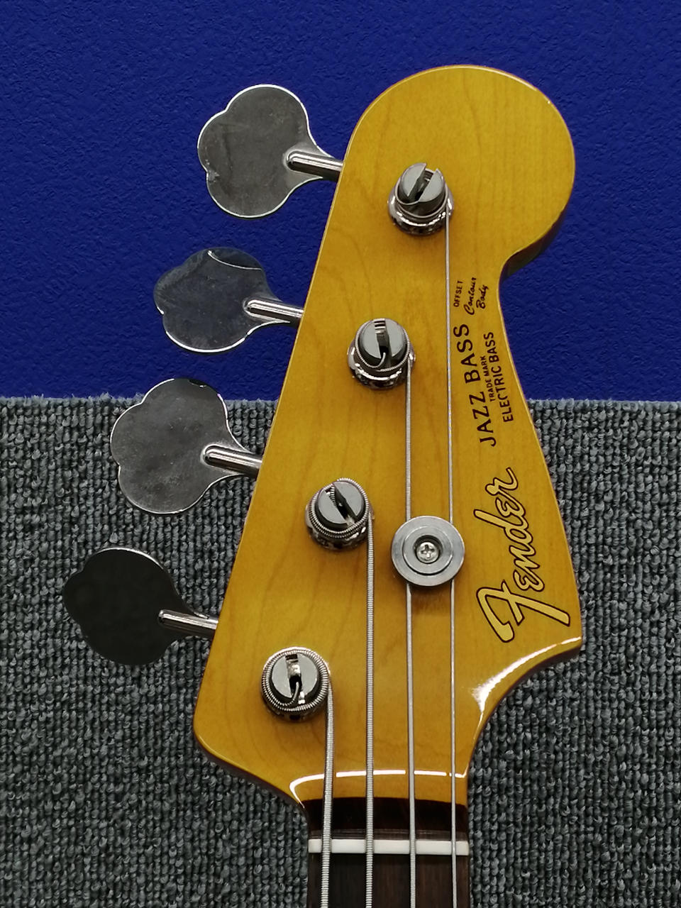 Fender Japan \"ジャズベース\" offset 配送料込 Fender Japan 