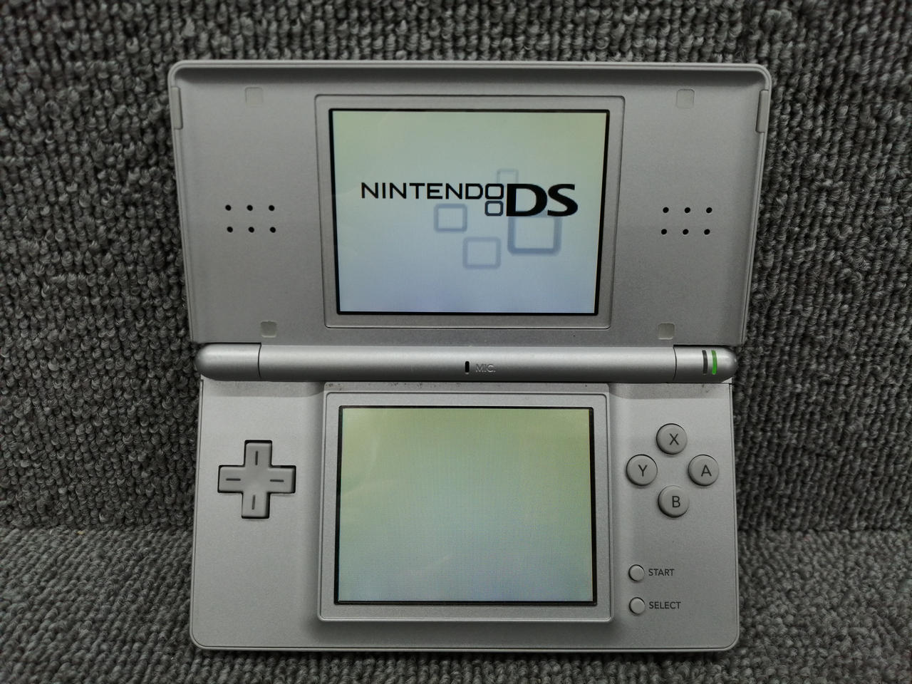 NINTENDO DS LITE