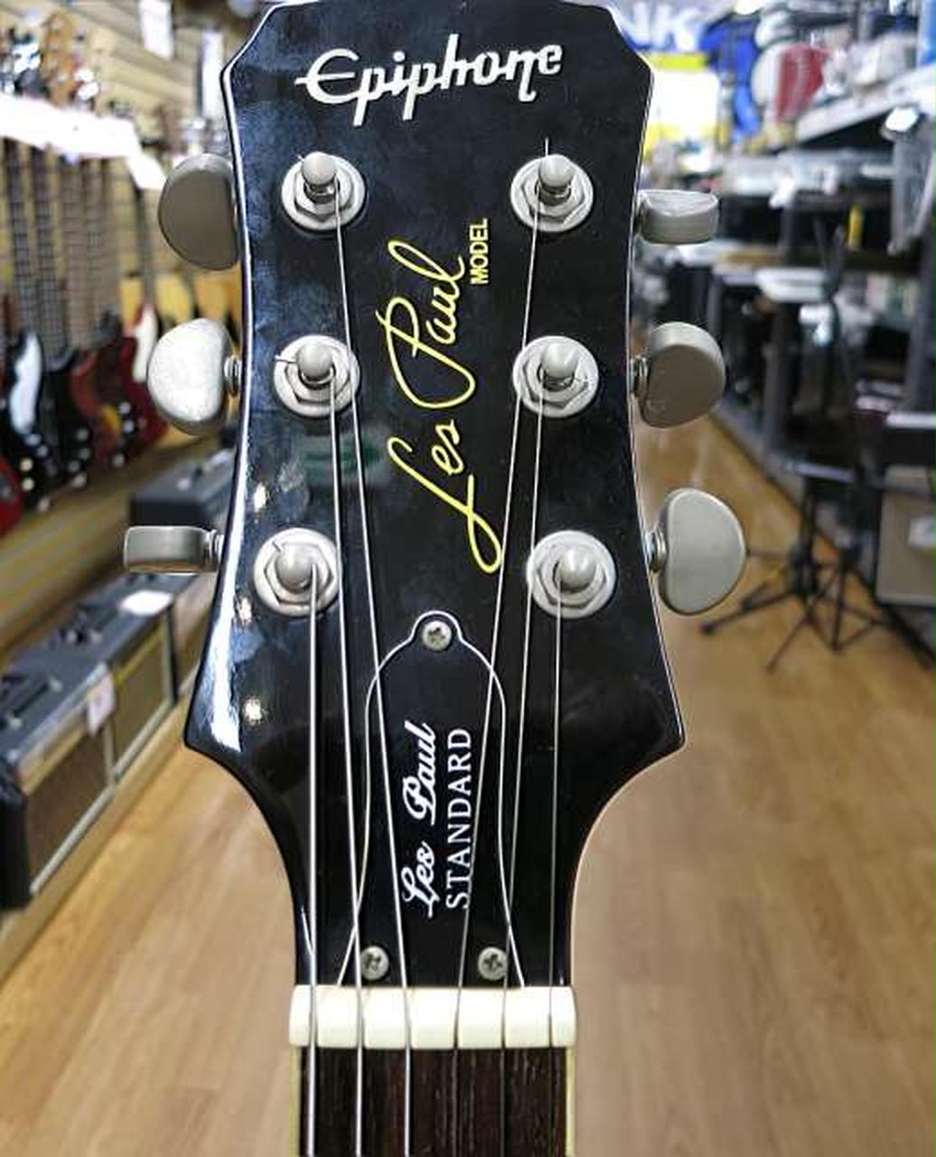 Epiphone　エレキギター★カート好き★直せる方 Epiphone エレキギター☆カート好き☆直せる方