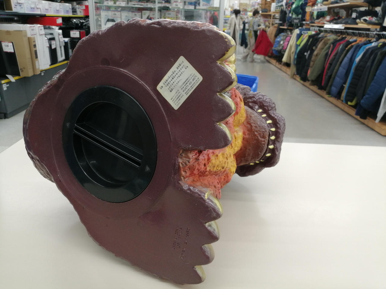 底面が若干変形しています。