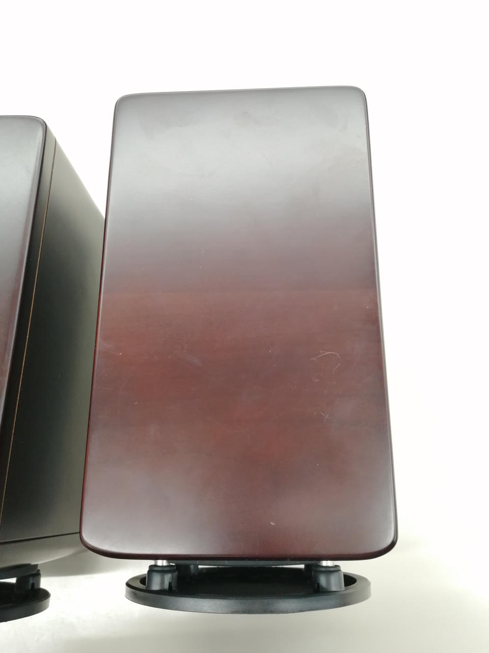 上部にキズがあります