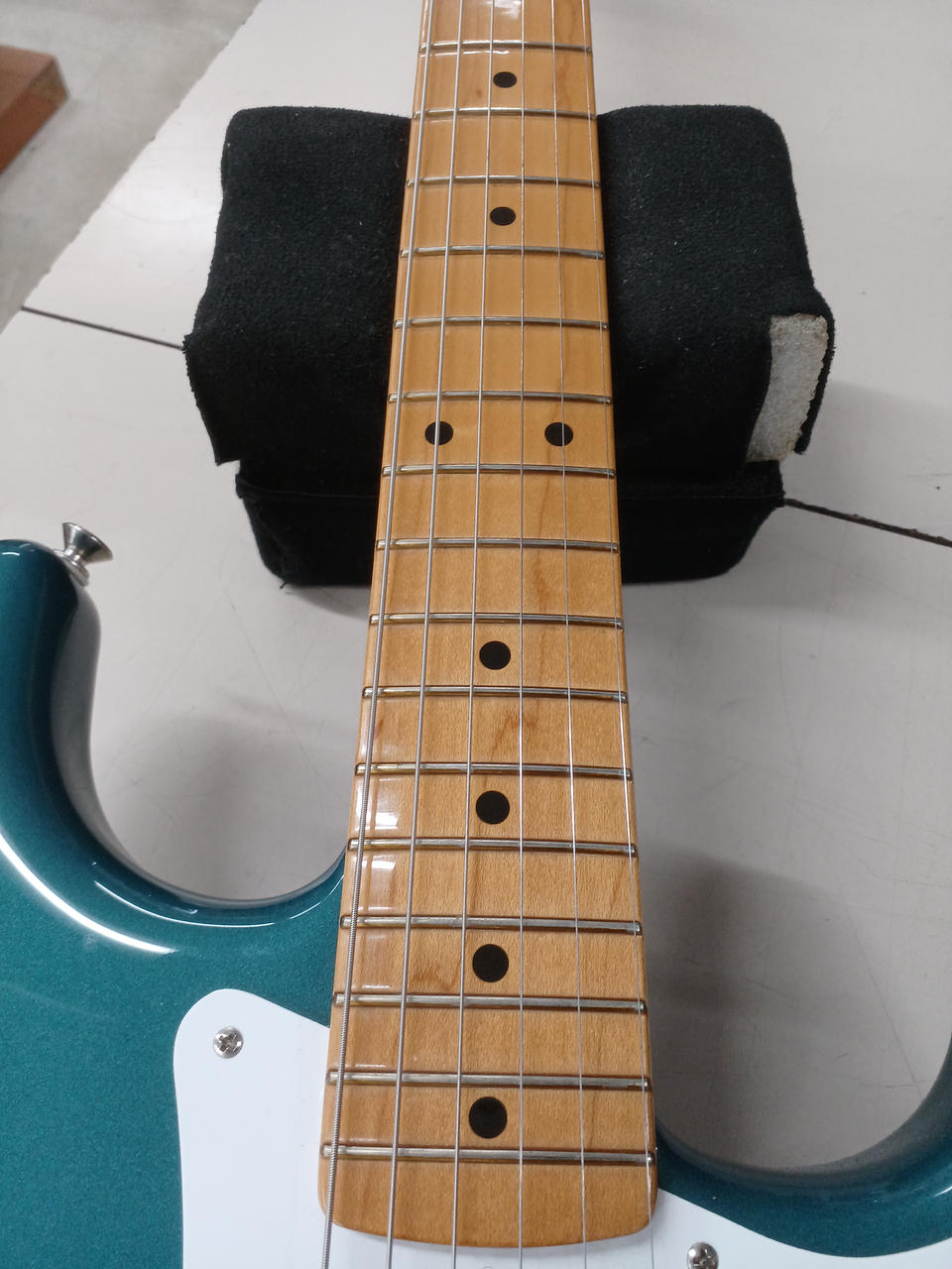 値下げ☆エレキギター Squier by Fender / Limited Edition Paranormal Strat-O-Sonic