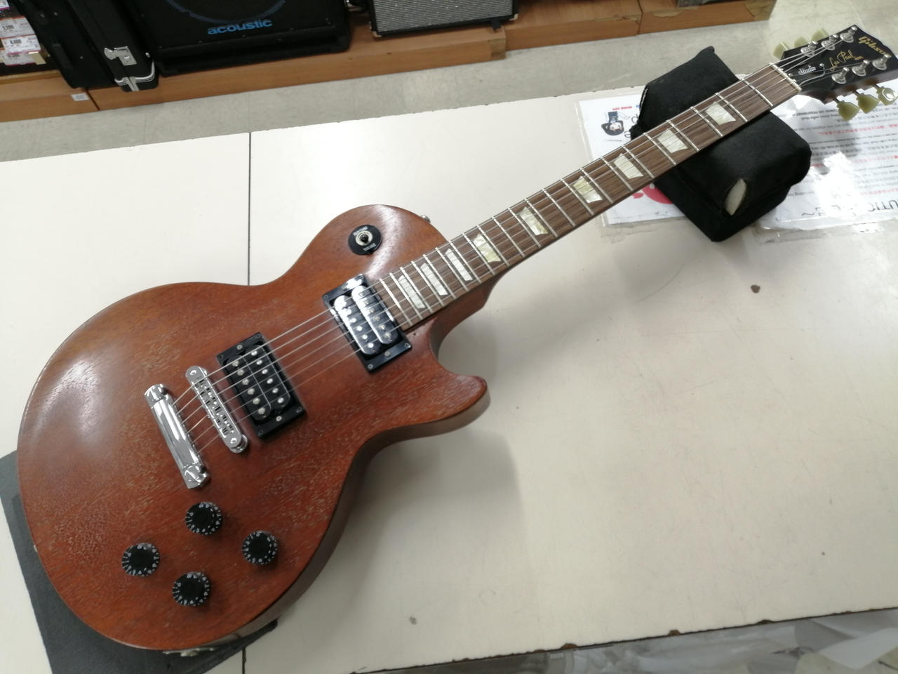 GIBSON 型番：LES PAUL STUDIO FADED エレキギター 71,390円