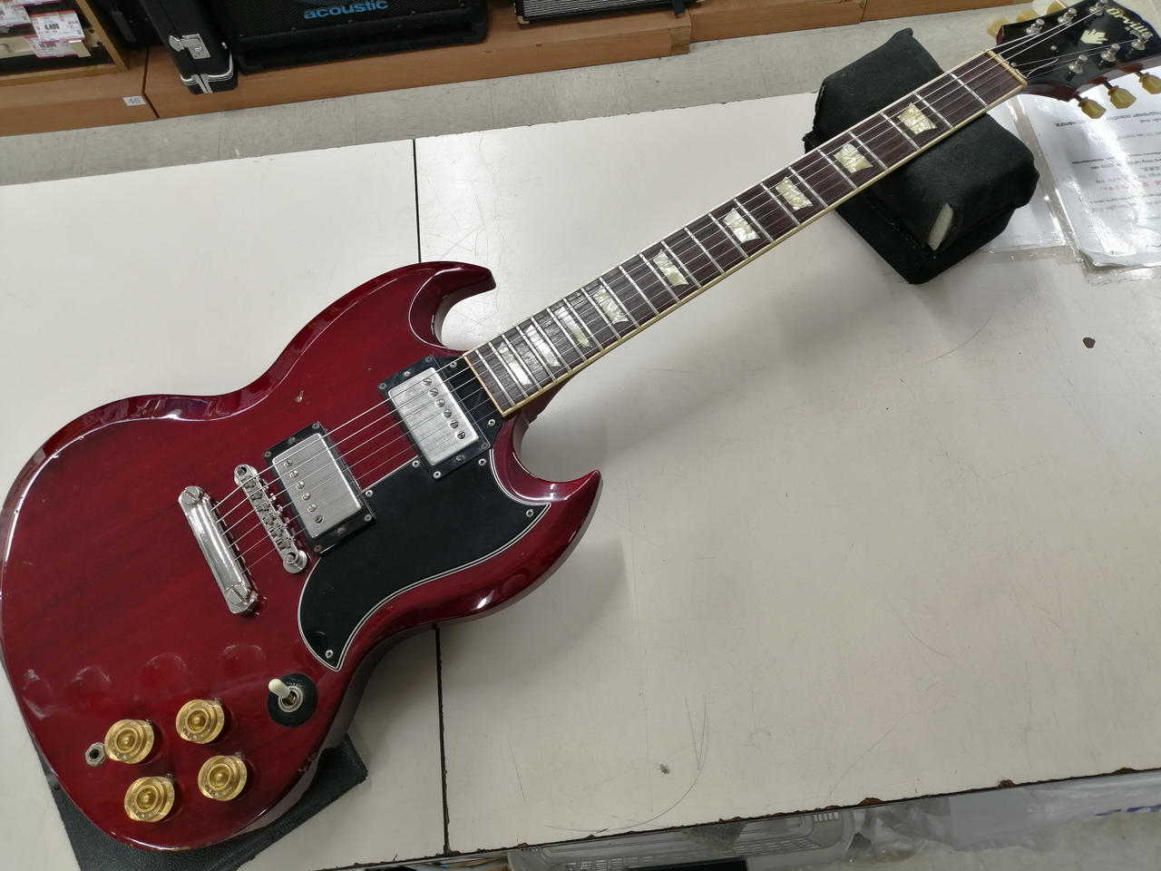 ギブソン オービル ファイヤーバード Gibson Orville ギター オービルbyギブソン 1991年 | ファイヤーバード ブログ