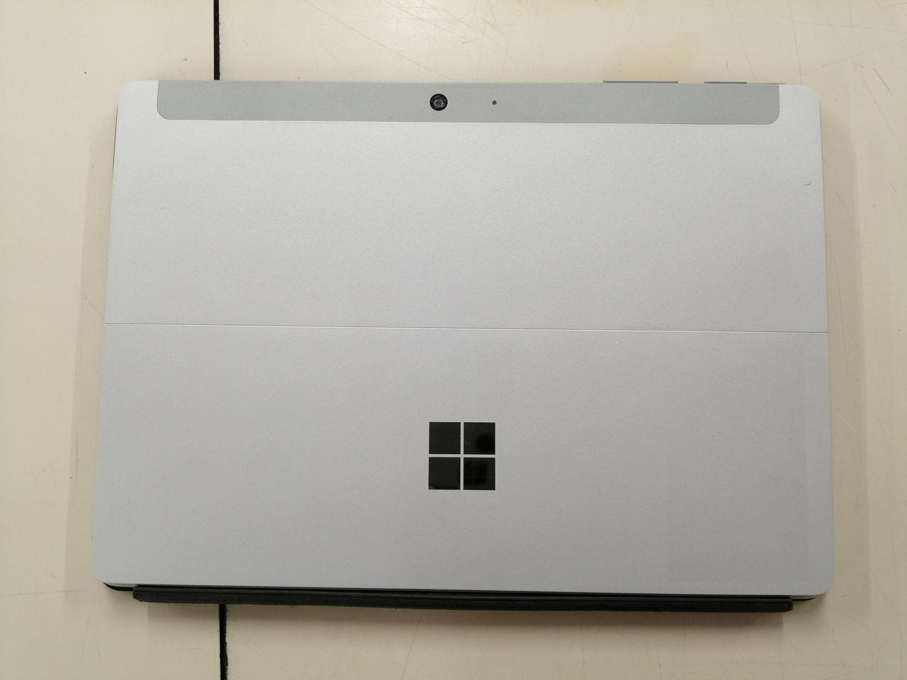 Microsorf Surface Go(モデル1824)初期化済・顔認証OK Microsorf Surface Go(モデル1824)初期化済・顔認証OK マイクロソフト