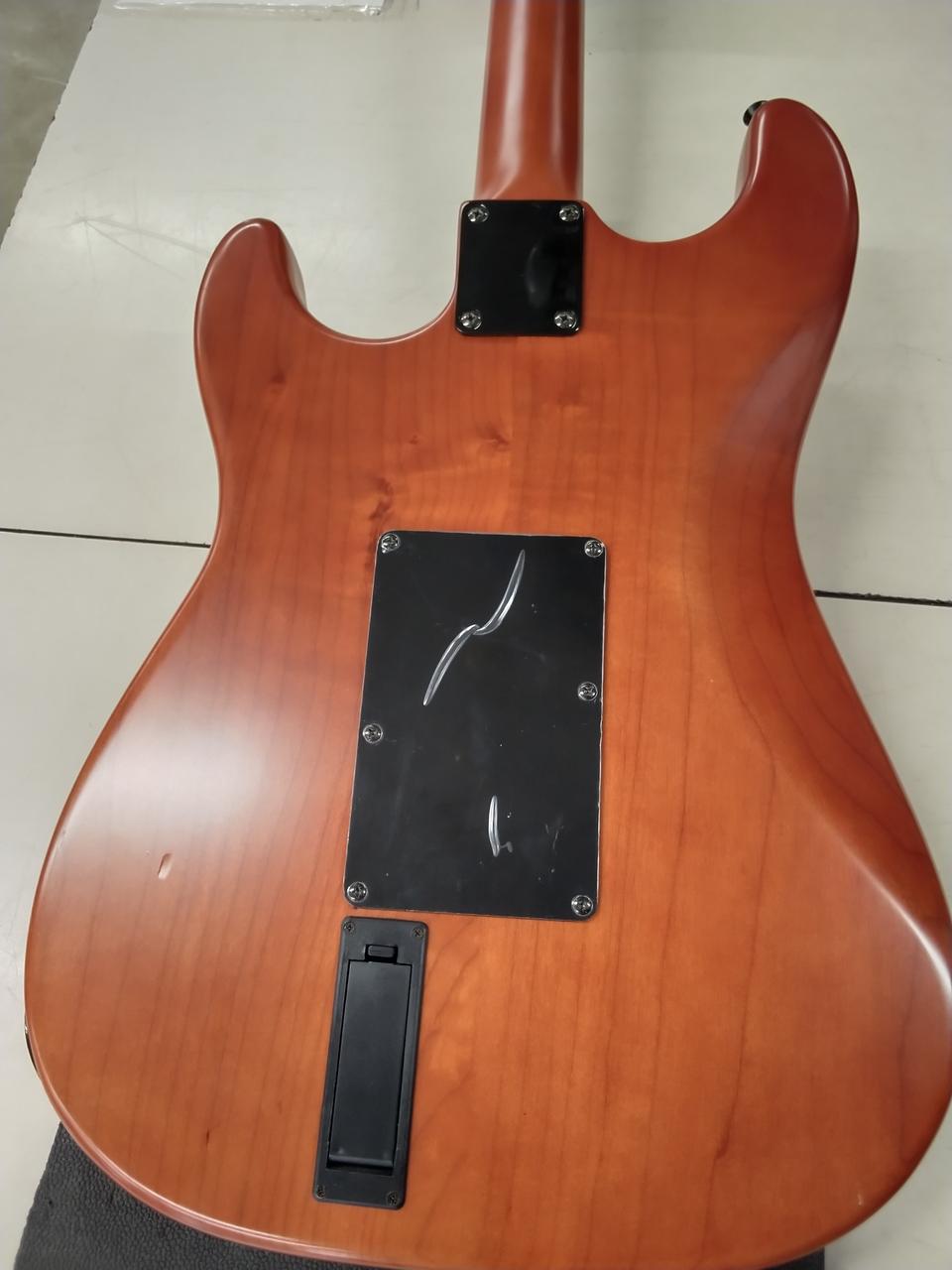 【ジャンク】Varita VST-001-SSH-FL ボディ・ネックのみ 平塚市のお客様からVarita VST-001-SSH-FLを持込買取致しました